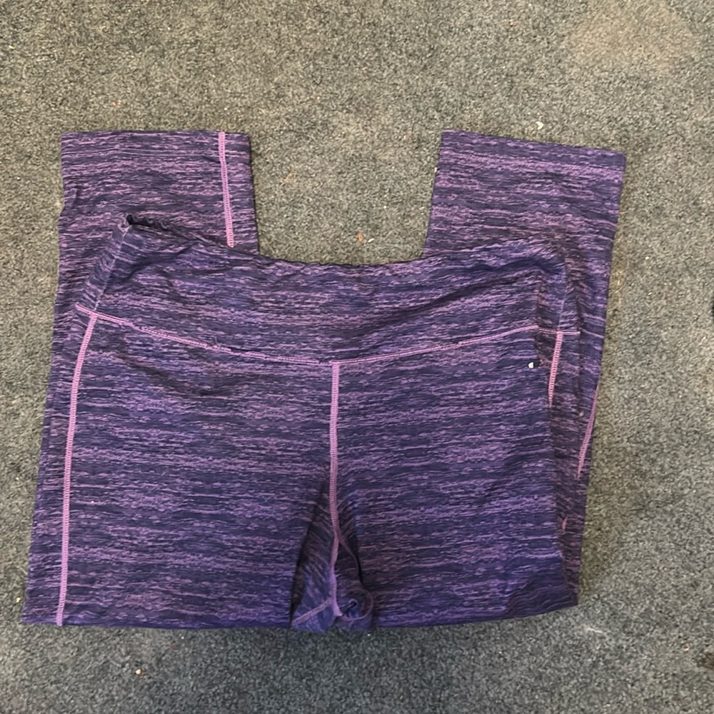 Bcg capri leggings size medium